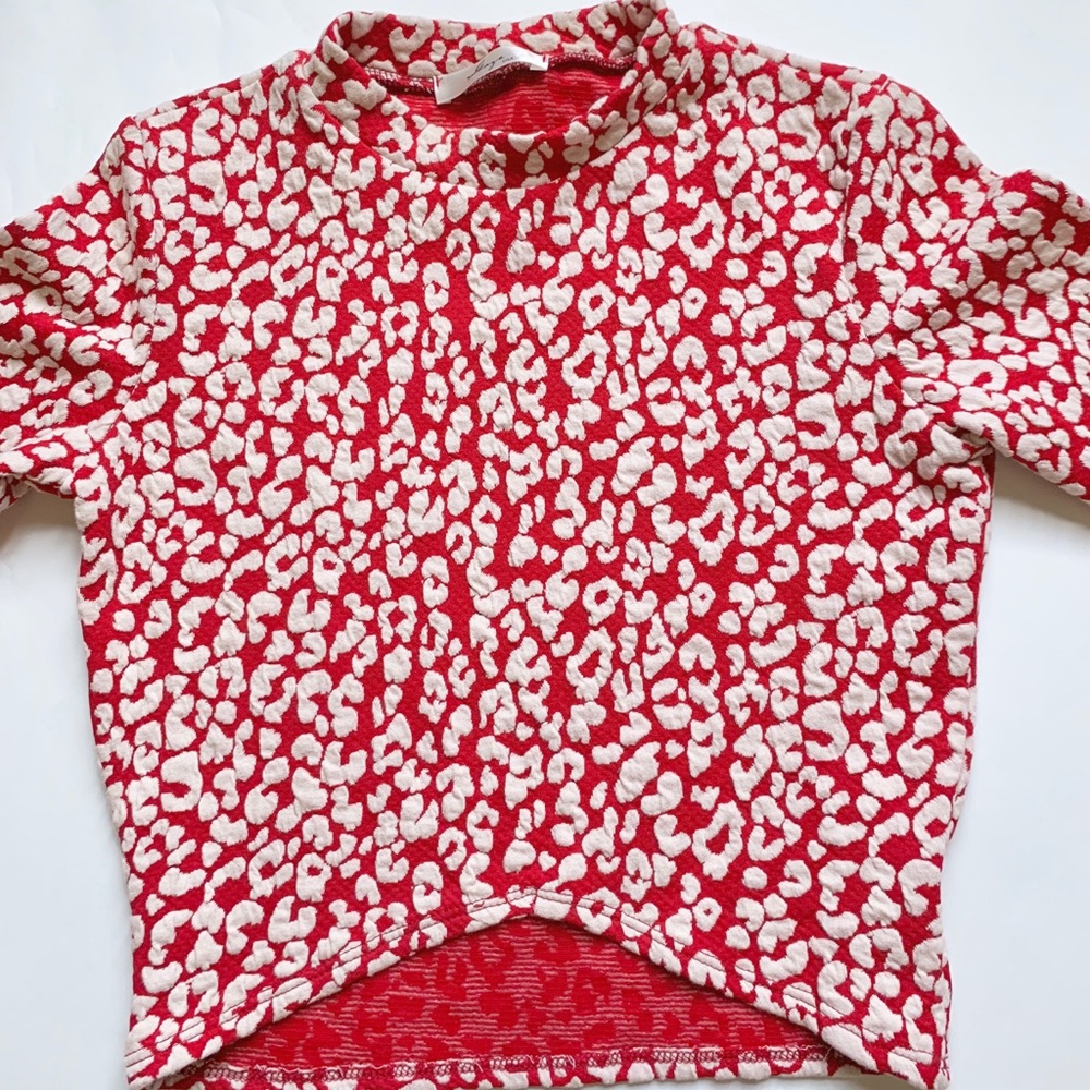 Red, floral crop top